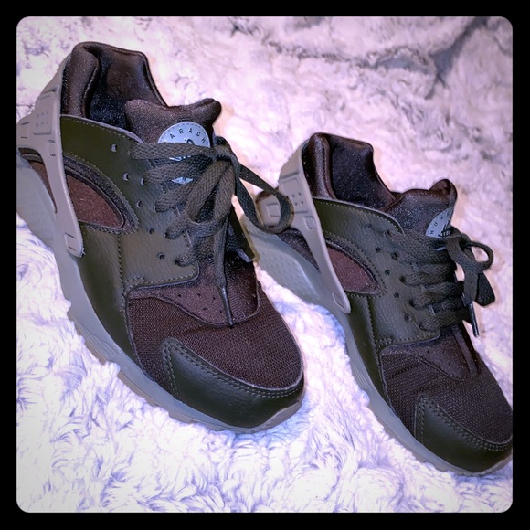 olive green huaraches youth